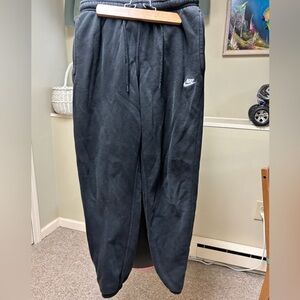 Nike Men’s  Black Fleece Sweatpants - Cozy Drawstring Bottoms- Small